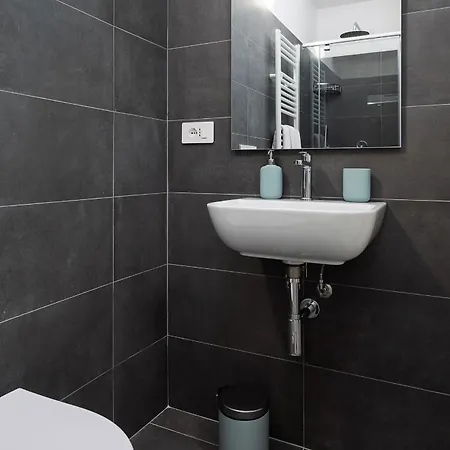 Classbnb - Two Design Lofts With Private Entrances * Milán